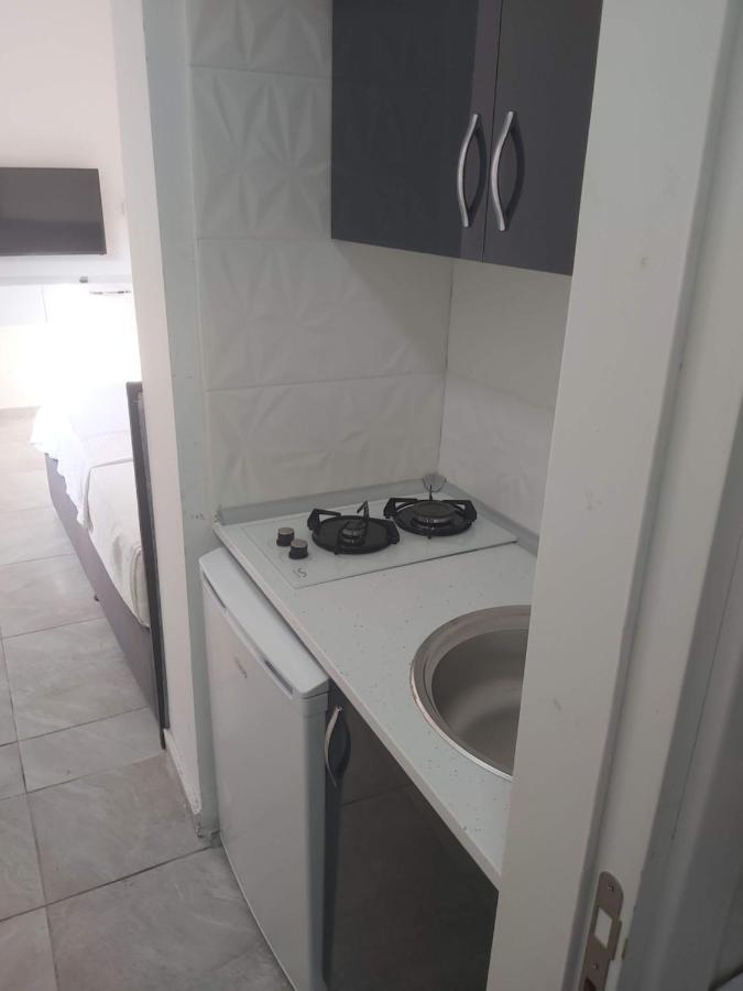 Compact Home Nikosia Bagian luar foto