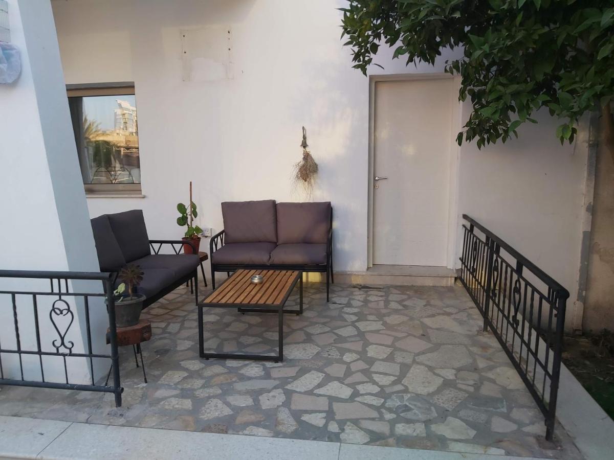 Compact Home Nikosia Bagian luar foto