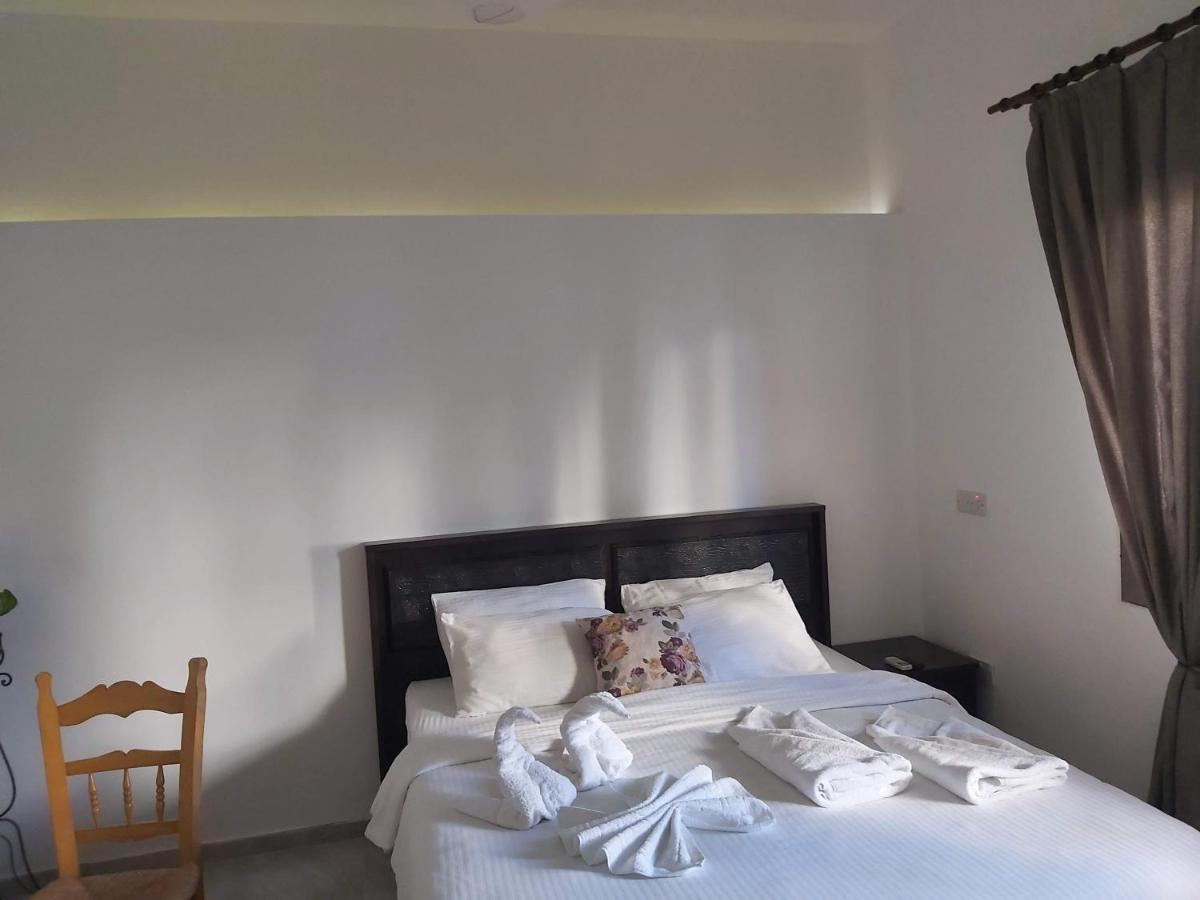 Compact Home Nikosia Bagian luar foto