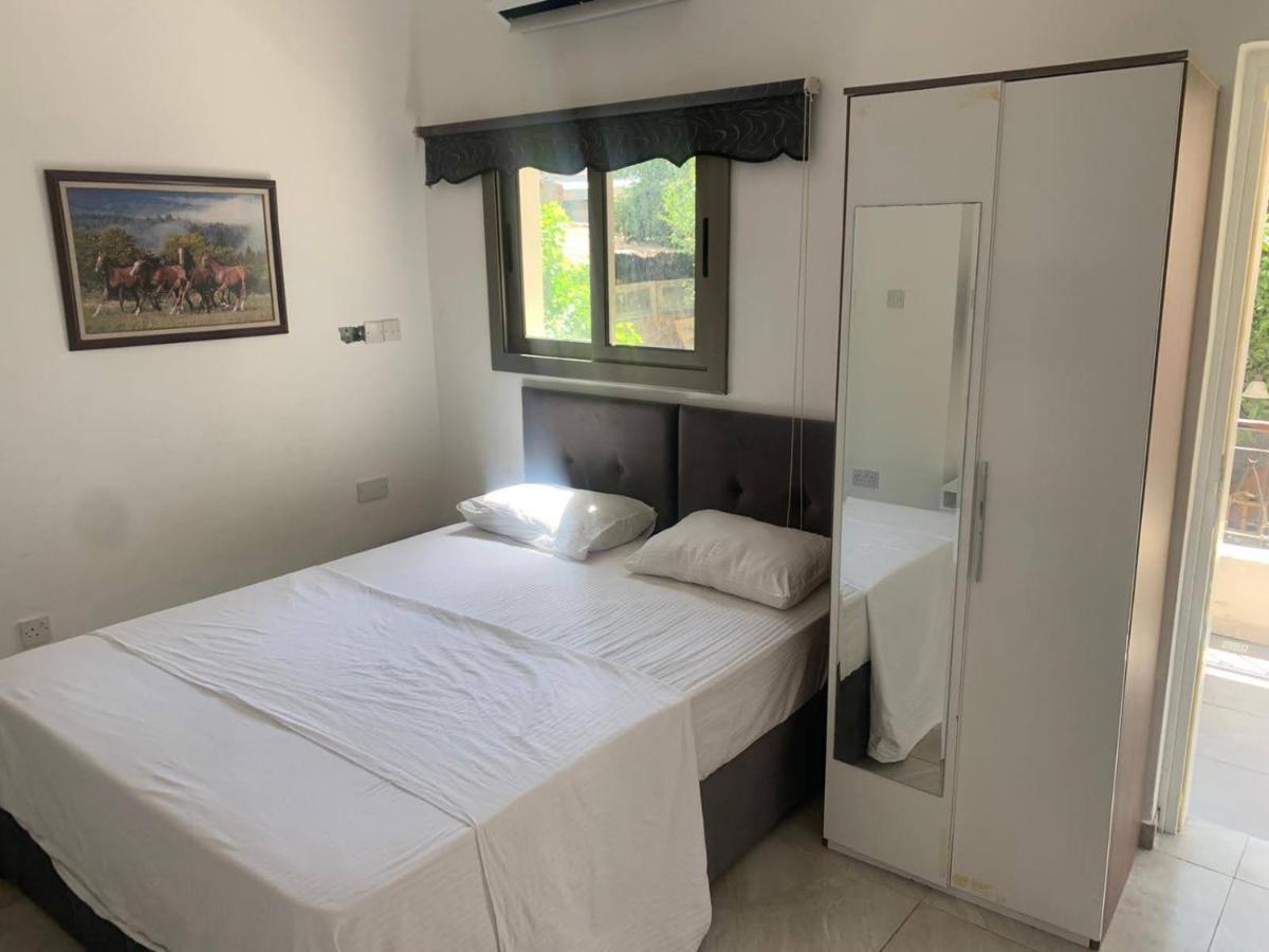 Compact Home Nikosia Bagian luar foto